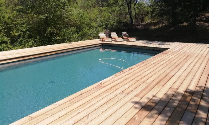 Saint-Martin-de-la-Brasque House | Luberon house in a park