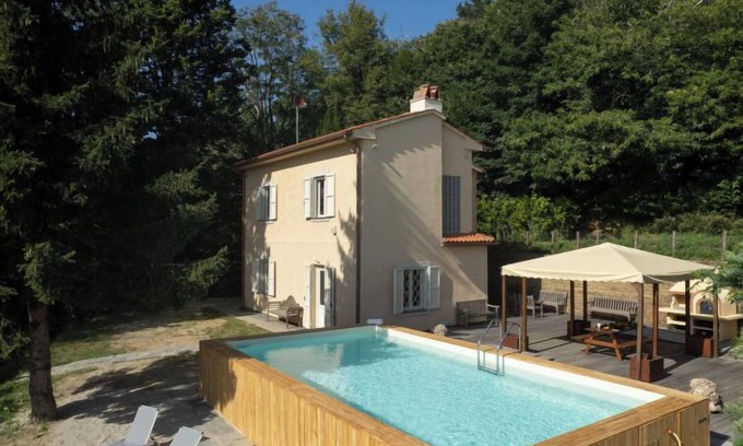 Calci House | Lucrecia by Interhome