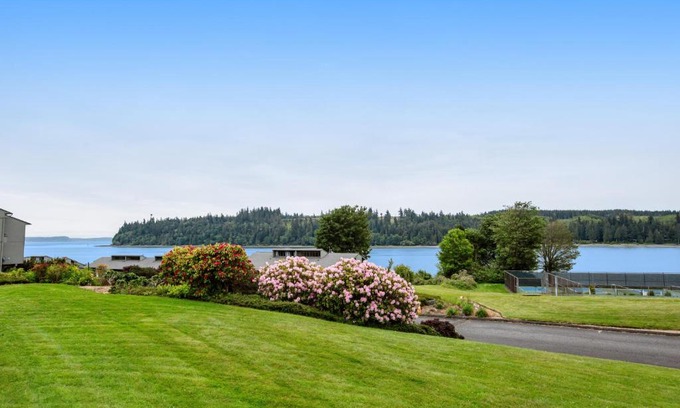 Port Ludlow Apartment | Ludlow Seaside Hale'