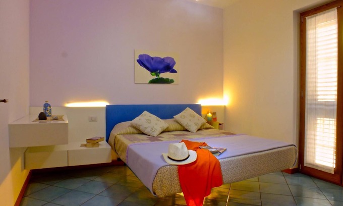 Castel Di Tusa Apartment | Luna rossa charming house