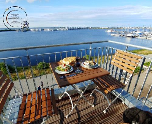 Olpenitz Apartment | Lungomare Oro, Penthouse am Yachthafen, Traum Meerblick, Hunde erwünscht