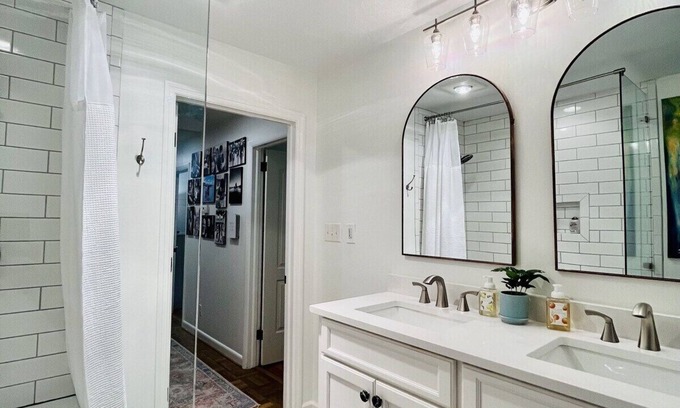 North Augusta House | Lush Masters Hideaway w HEATED Pool! Charming 3-bedroom House In North Augusta.