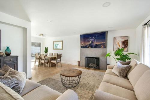 Mission Viejo House | Lux MV Home Live Like A Local Backyard Oasis