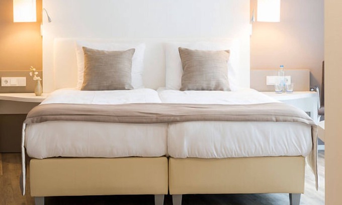 Wageningen Hotel | Lux Retreat w/Onsite Dining, Serene Views & Spa Access | Close to Nature Parks