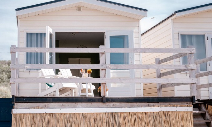 Wijk aan Zee Ski Chalet | Luxe beach lodges in Wijk aan Zee | Vakantie op het strand!