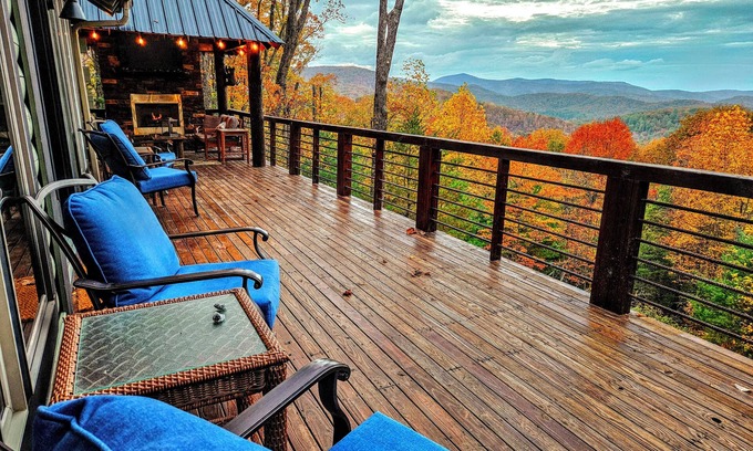 Cherry Log Cabin | Luxe Big Canoe Lodge - Blue Ridge - Mountain Views in charming Cherry Log