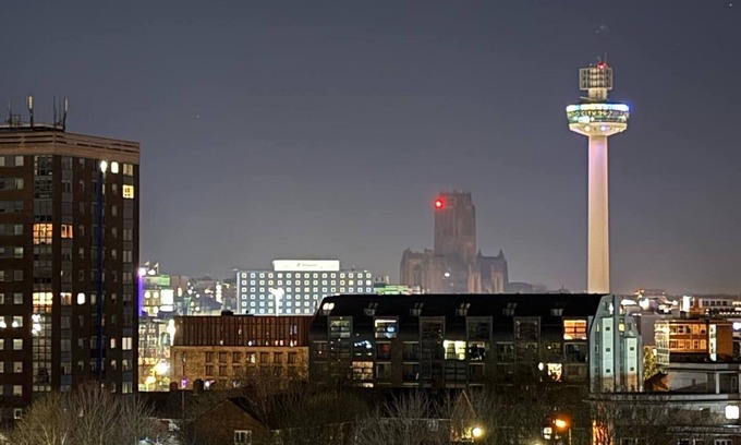 Vauxhall Apartment | Luxe I Penthouse I Balcony I City Views I Parking I Liverpool City Center I