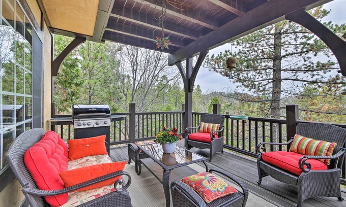 Lake Arrowhead House | Luxe Lake Arrowhead Home w/Deck, 3 Mi to Village!