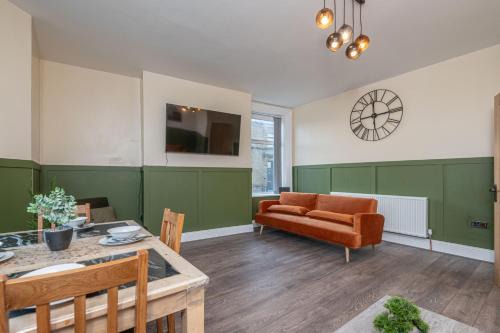 Huddersfield Apartment | Luxe living