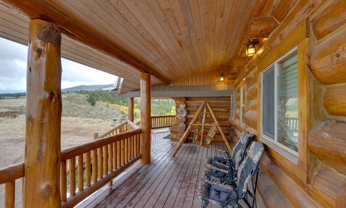 Madison County Cabin | Luxe Lodge in the Tetons for Large Group Retreats!