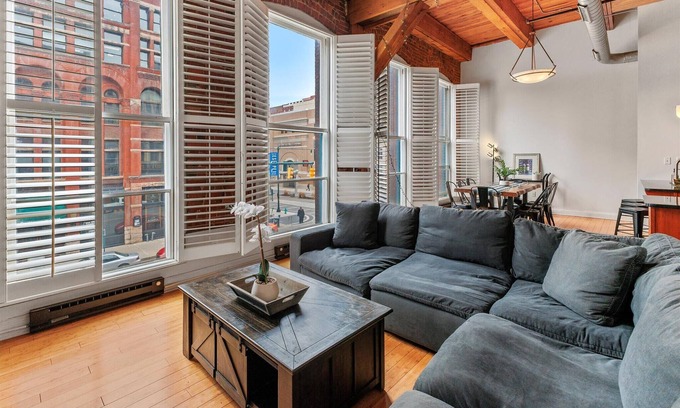 Wholesale District Apartment | Luxe Loft Downtown Su