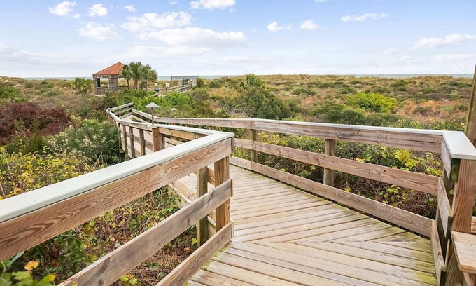 Butler Beach Condo | Luxe Oceanfront Retreat: St. Aug Hibiscus D202
