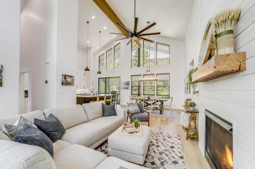 Pine House | Luxe Pine Home with Tonto National Forest Access!