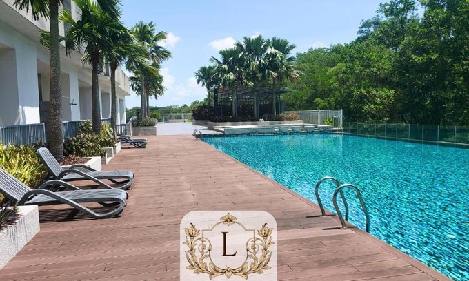 Bukit Indah Hotel | Luxe Suites at Skyloft