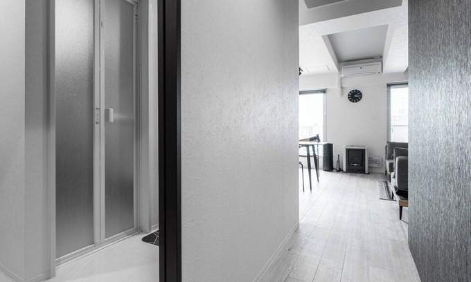 Higashi Apartment | LUXIA 601