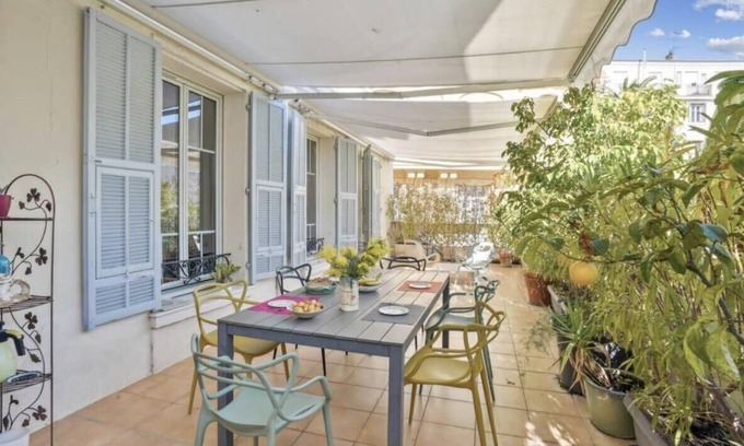 Gambetta Apartment | Luxueux appartement avec terrasse et parking