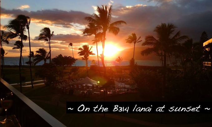 Kihei Condo | LUXURIOUS ~ 1 bdrm 2 bath Sleeps 4 ~ BEAUTIFULLY DECORATED OCEAN FRONT CONDO
