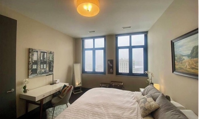 Downtown Condo | Luxurious 11th-Story Condo in the heart of Grand Rapids