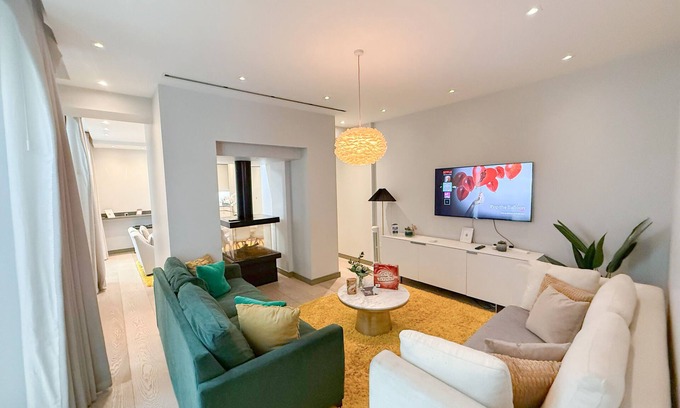 City of Westminster Apartment | Luxurious 3-bed Flat in Mayfair & Marylebone area