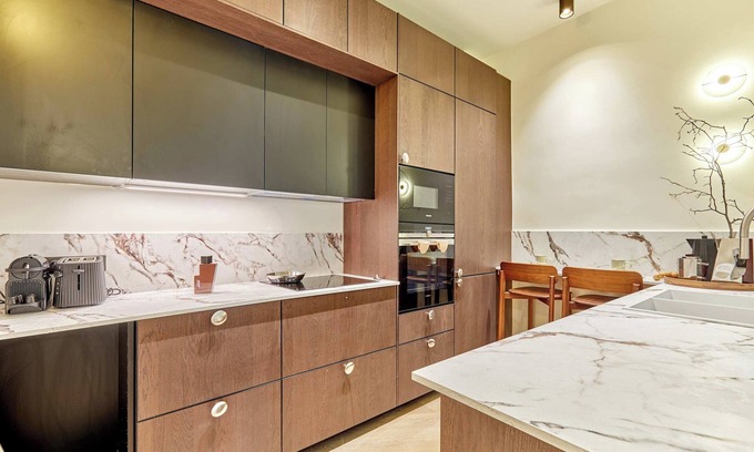 Quartier Sainte-Avoye Apartment | Luxurious AC Apartment Beaubourg Le Marais