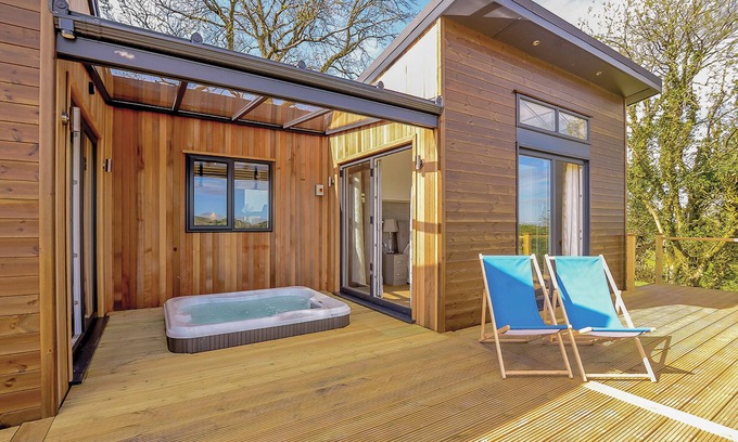 Narberth Ski Chalet | Luxurious and contemporary lodge with panoramic views.