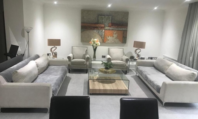 Bryanston and Dorset Square Apartment | Luxurious Apartment, Heart of London
