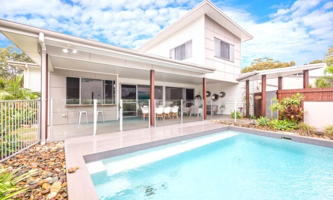 Woorim House | Luxurious Beachside Retreat