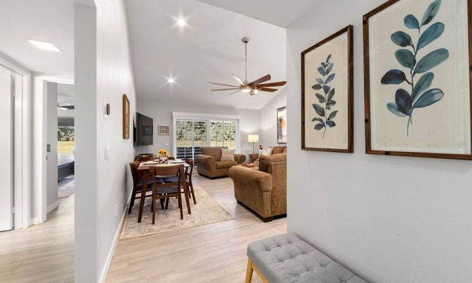 Palm Desert Condo | Luxurious Fairway Condo Resort