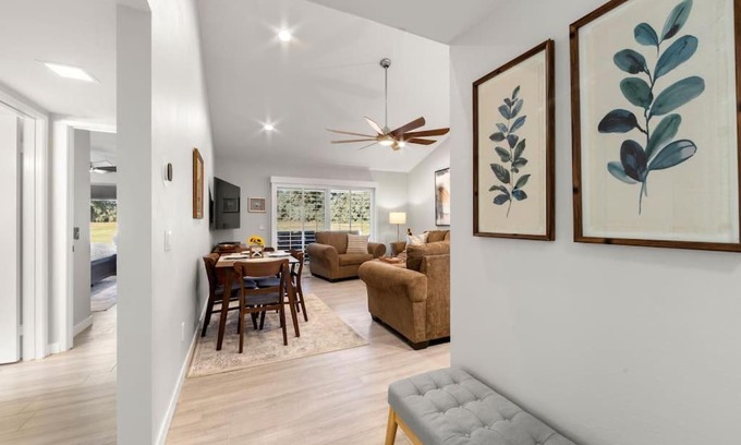 Palm Desert House | Luxurious fairway condo resort country club