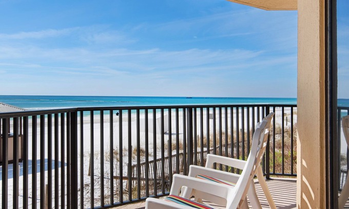 Thomas Drive Condo | 🌴Luxurious-Gulf FRONT-TWO Large Gulf Front Pools-2BR Summerhouse 106🌴