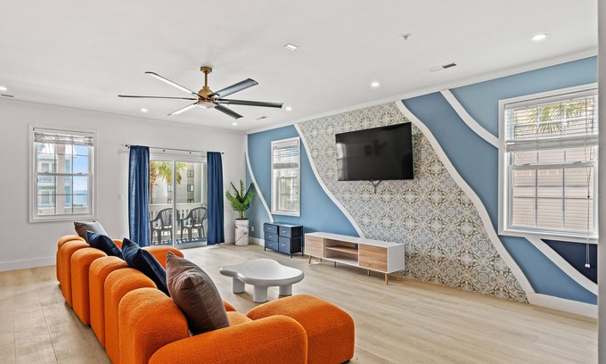Atlantic Beach House | Luxurious Home With Theatre Room