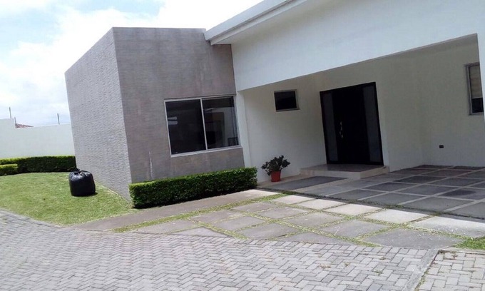 Guachipelin House | Luxurious House in Gated Community in San Jose, Costa Rica - Spectacular View.