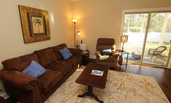 Epworth Acres House | Luxurious living close to everything!