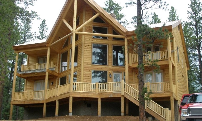 Duck Creek Village Cabin | Luxurious Mountain Home