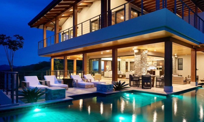 Tamarindo Villa | Luxurious Ocean View Villa I Fully Staffed