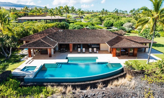 Kaupulehu House | Luxurious & Serene Home w/Private Pool & Spa