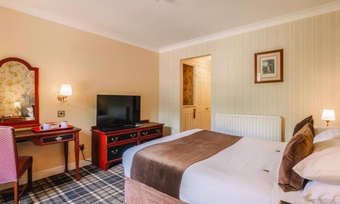 Ipswich Hotel | Luxurious Stay w/Indoor Pool & Relaxing Wellness Amenities, Breakfast Included