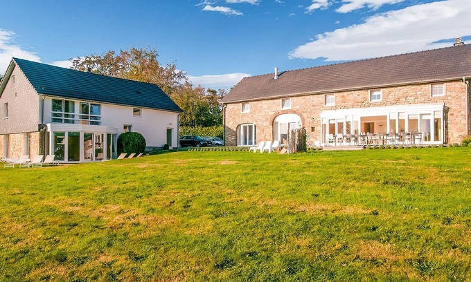 Chodes House | Luxurious villa with pool and sauna, and very suitable for culinary workshops!