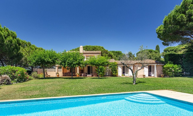 Gassin Villa | Luxurious villa with a large swimming pool villa