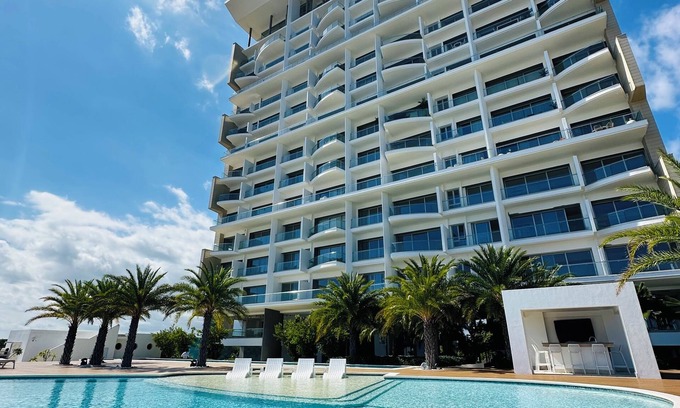 Punta Cana Apartment | Luxury 1-bedroom apartment at 7 Seas Tower in Cap Cana, Punta Cana.