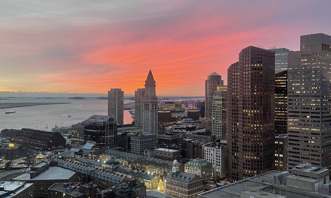 North End Apartment | Luxury 1 bedroom downtown appartment