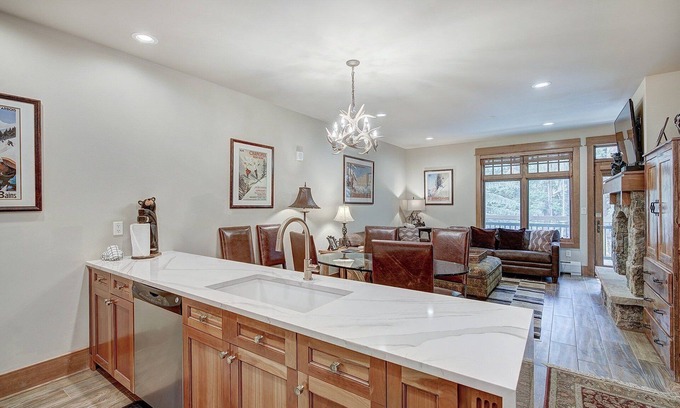 River Run Condo | Luxury 1-Bedroom Ski-In Out Condo with Slopeside Heated Pool, No cleaning Fee by RedAwning