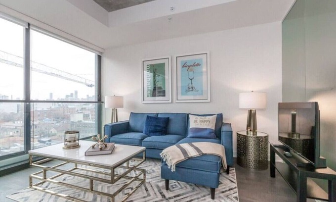 Downtown Toronto Apartment | Luxury 1BR in of King W