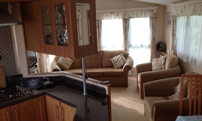 Bognor Regis House | Luxury 2 bed caravan in Bognor Regis, sleeps 4
