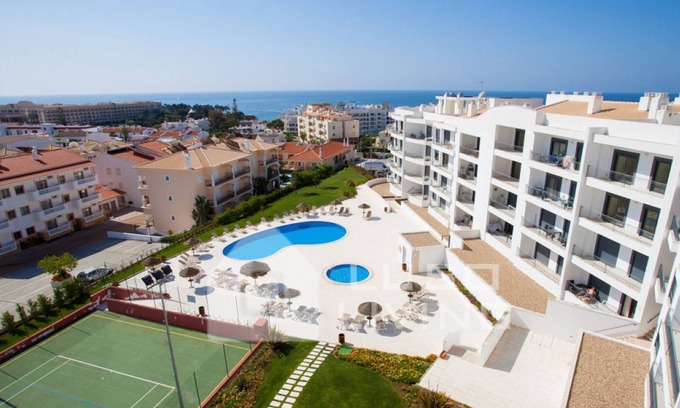 Olhos D'Agua Apartment | Luxury 2 bedroom apartment in Olhos de Agua with sea views in a secure condo