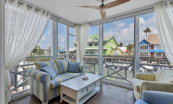 Sarasota Condo | Luxury 2 Bedroom Waterview Condo w/i walking distance of Siesta Key Beach