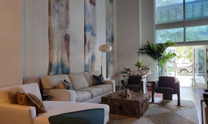 Downtown West Palm Beach Apartment | Luxury 2BD-2BH Unique Stay Experience