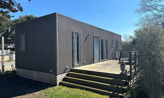 Jullouville-les-Pins House | Luxury 3-Bed Mobile Home, 200m from Beach, Pool, Fitness, WiFi Included