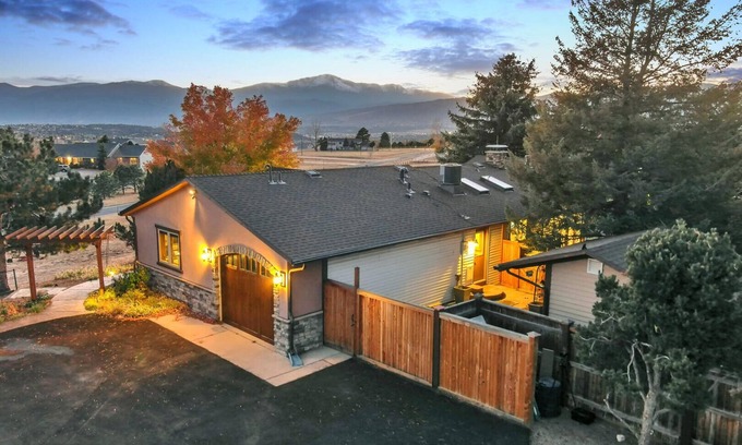 Briargate House | Luxury 3-bedroom getaway in the heart of CO Springs featuring breathtaking views