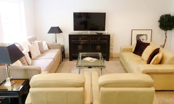 Holland Park Apartment | Luxury 3-double bed 3-bathroom Full AirCon Kensington/Holland Park/Notting Hill
